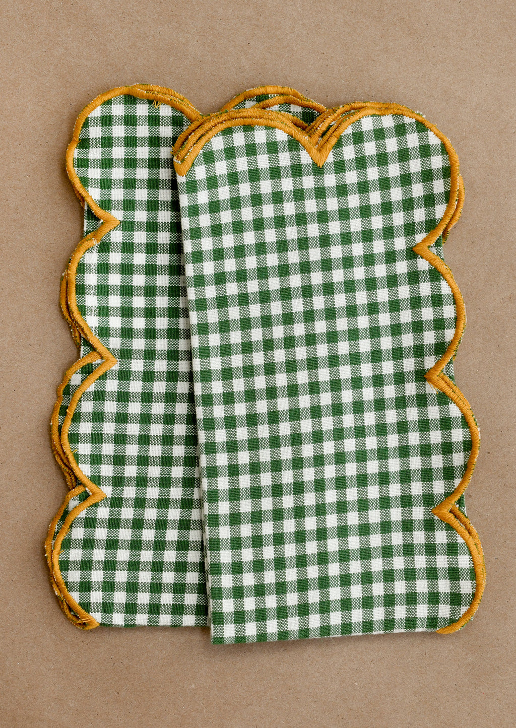 Scalloped Gingham Napkin Set